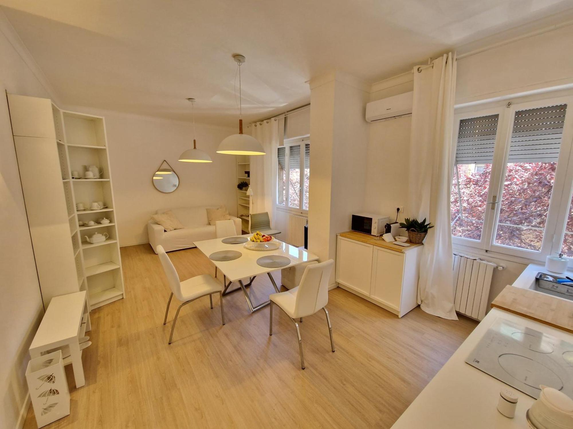 La Casa Bianca Di Jo Apartment *